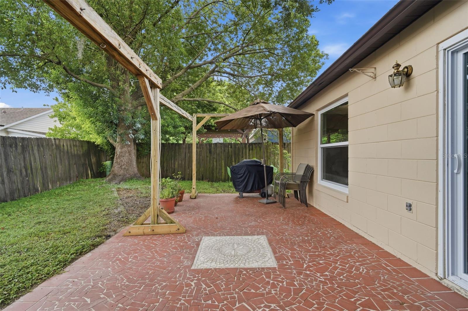 723 Oak Manor Cir Property Photo 26