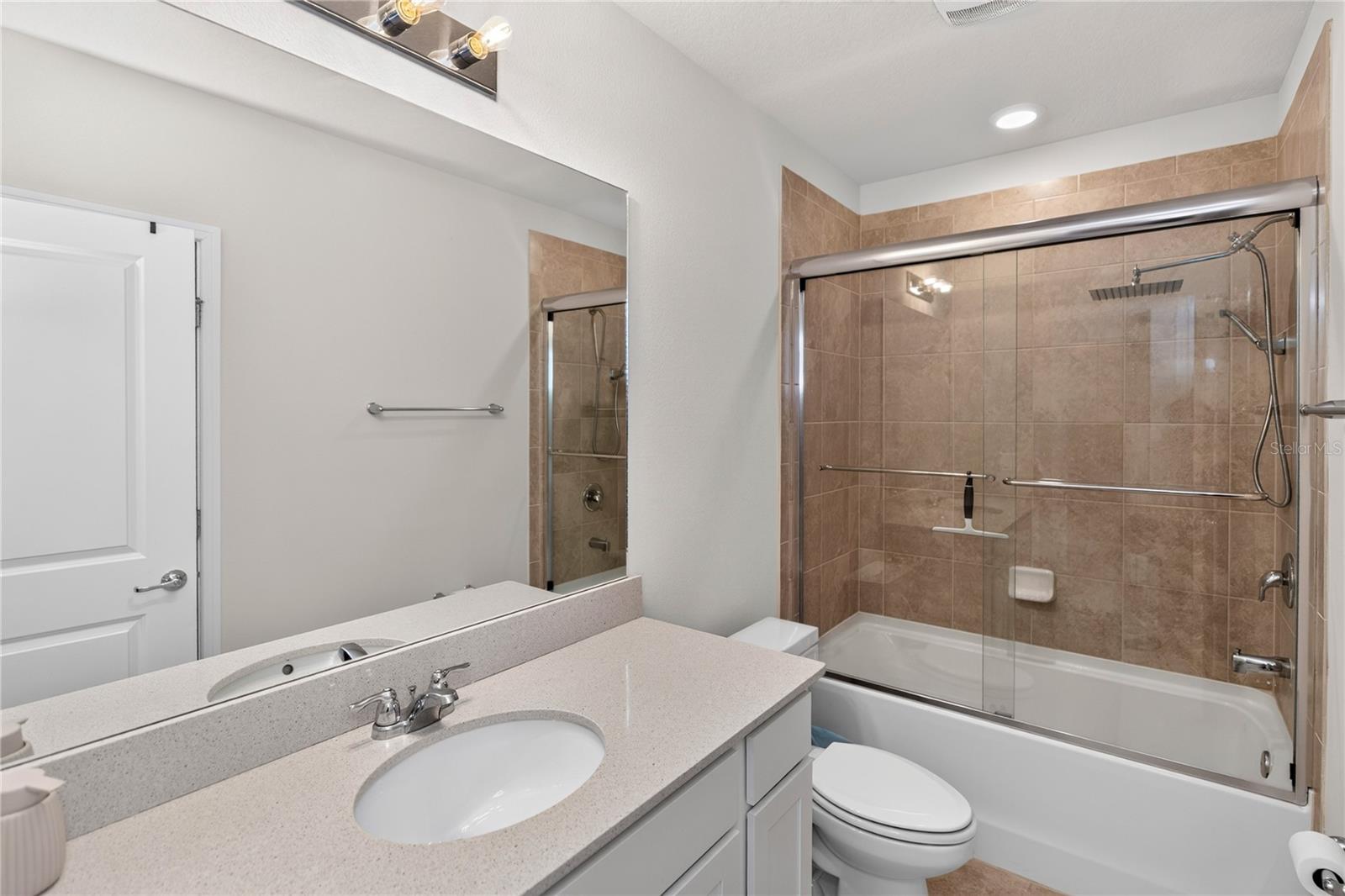 3082 Green Park Dr Property Photo 23