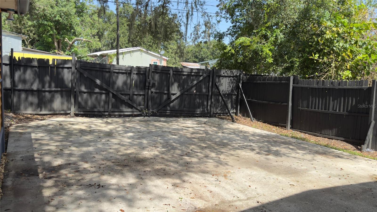 14740 Johns Rd Property Photo 12