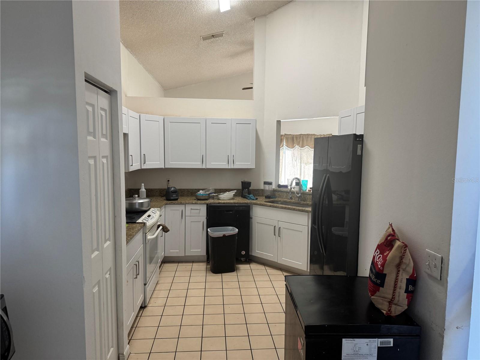2231 Blue Sapphire Cir Property Photo 6