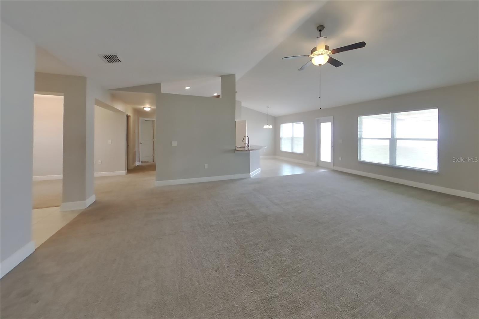 O6432446 Property Photo 3