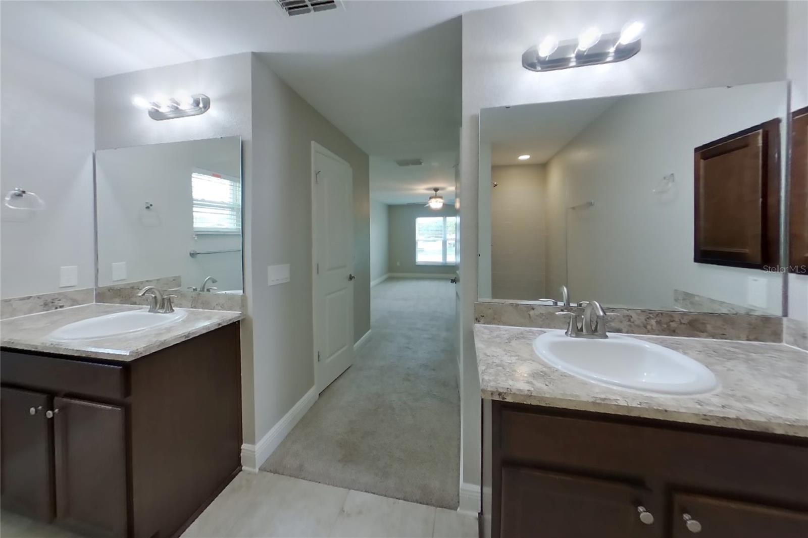 O6432446 Property Photo 9