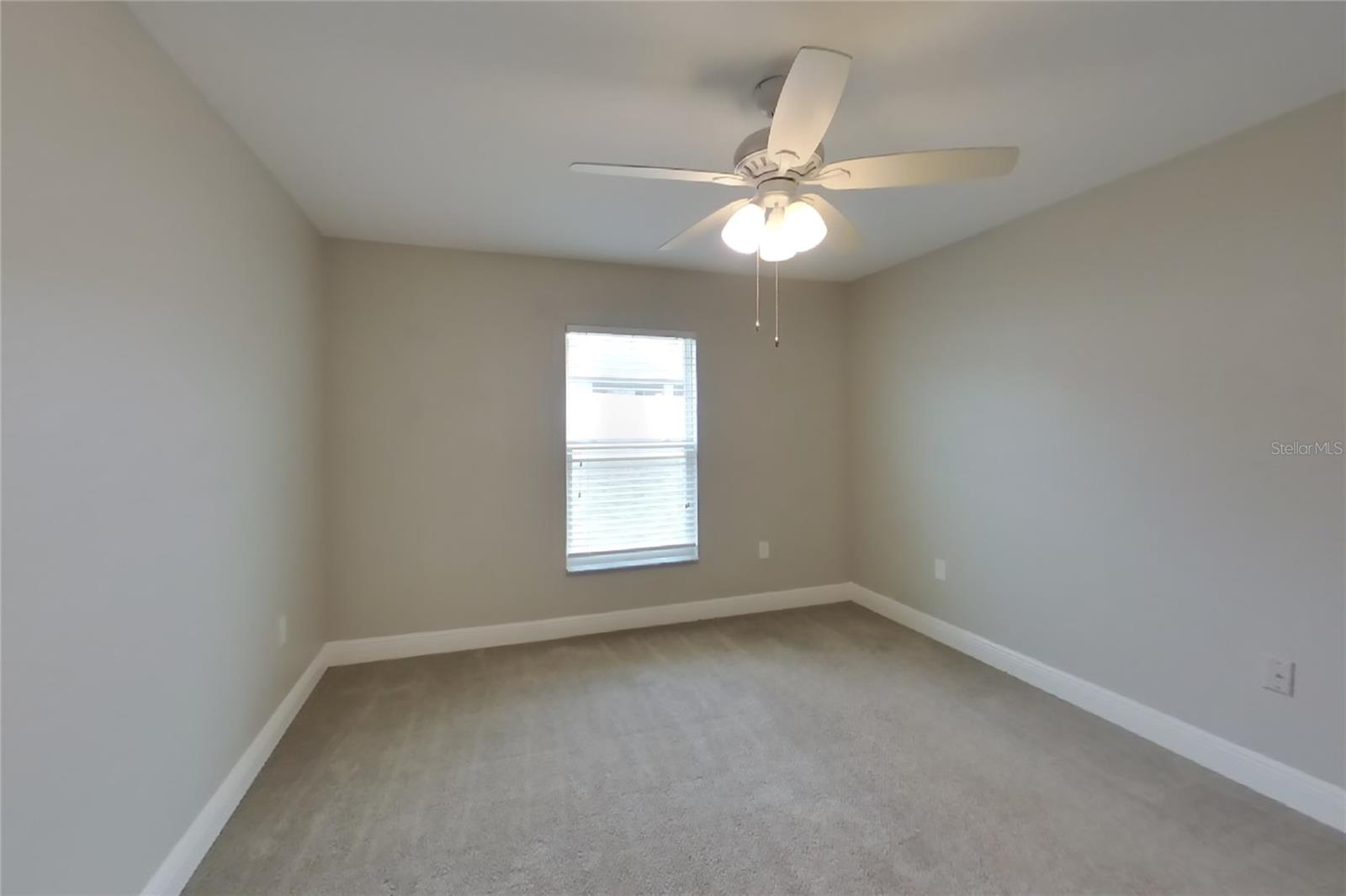 O6432446 Property Photo 11