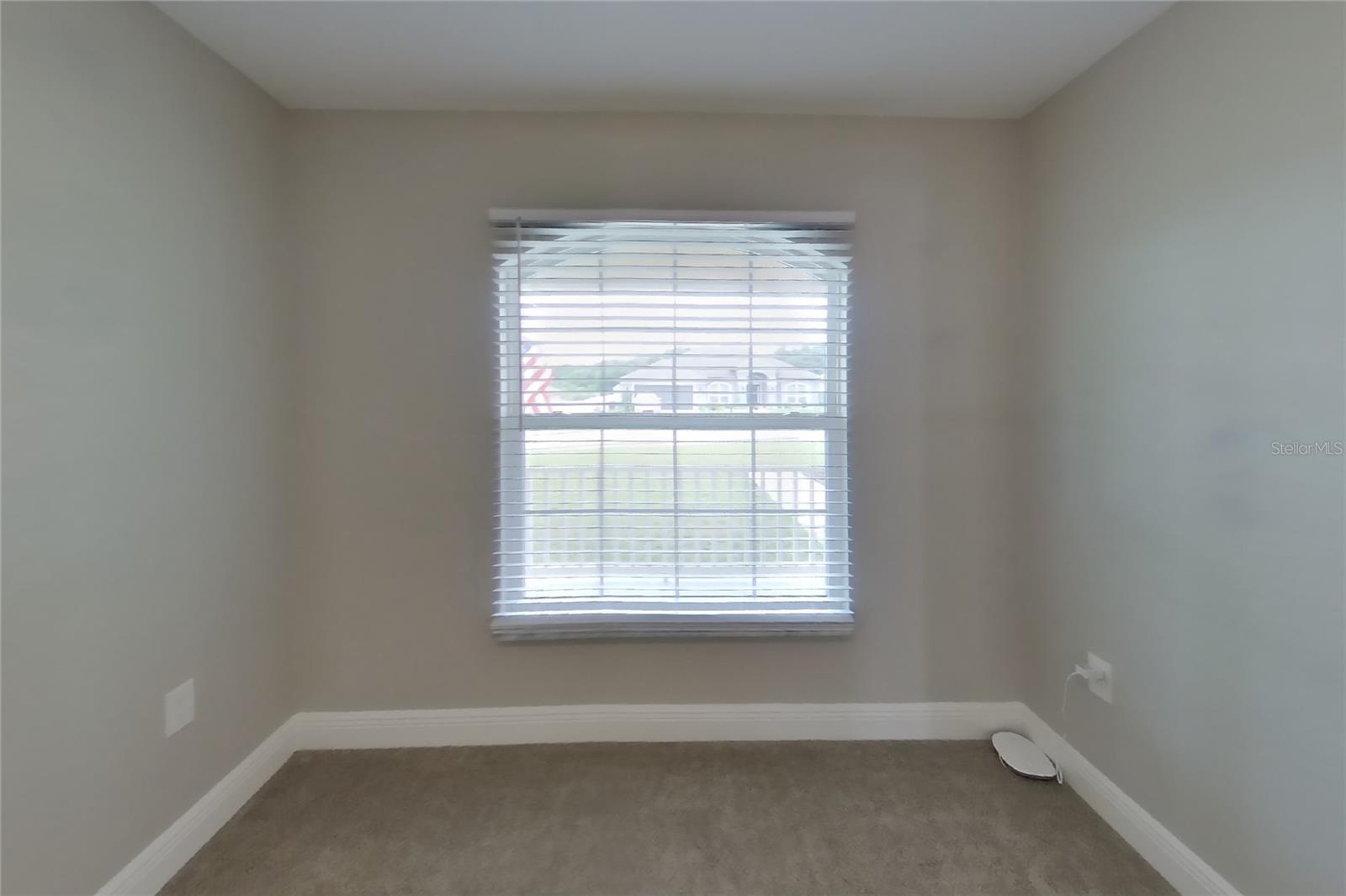 O6432446 Property Photo 16
