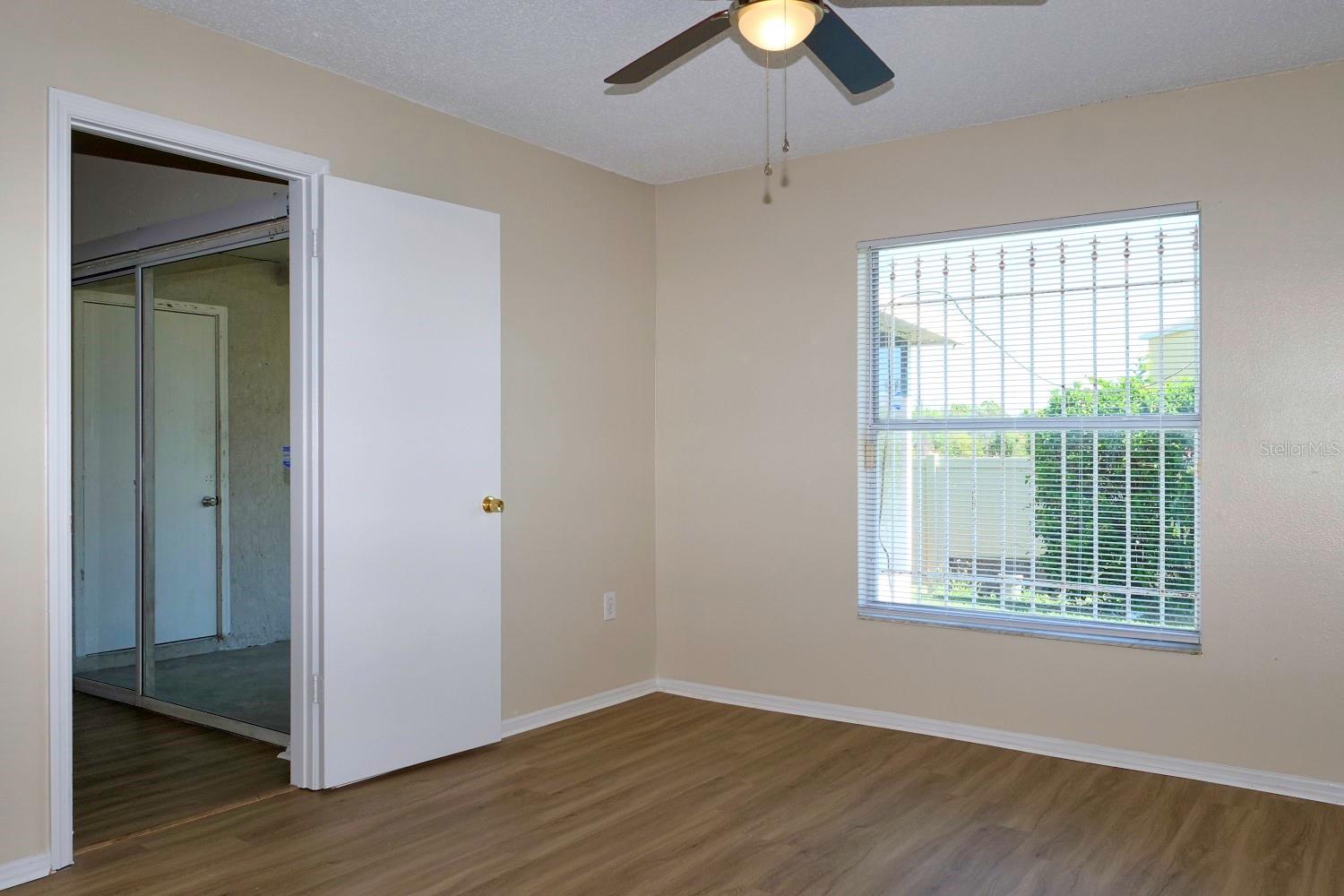 860 Monopoly Ct Property Photo 6