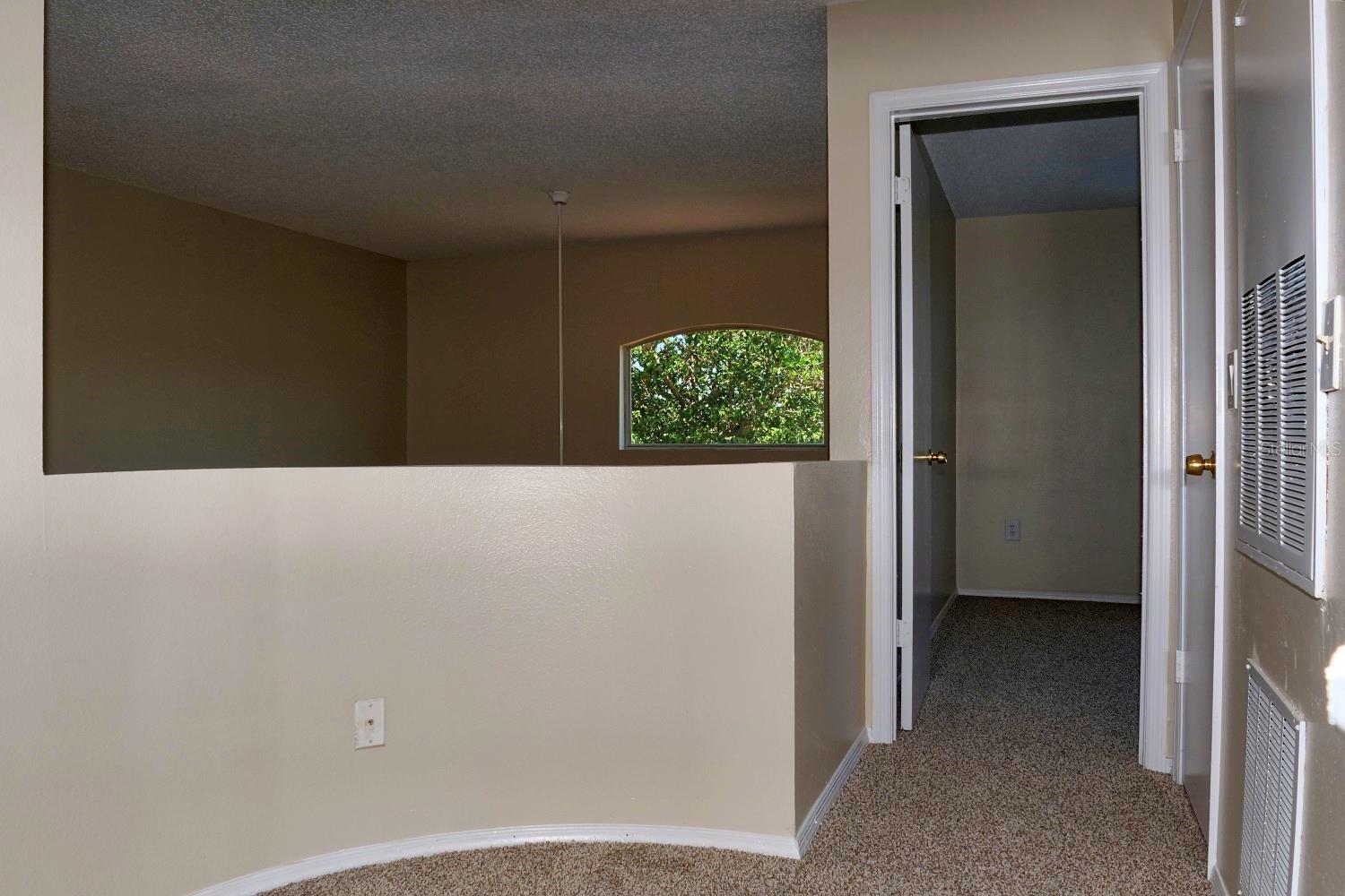 860 Monopoly Ct Property Photo 8