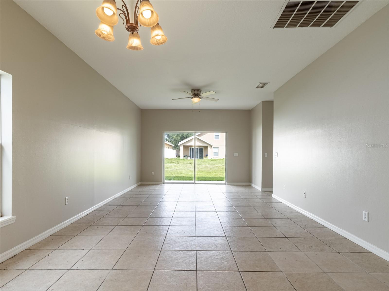 2121 Continental St Property Photo 24