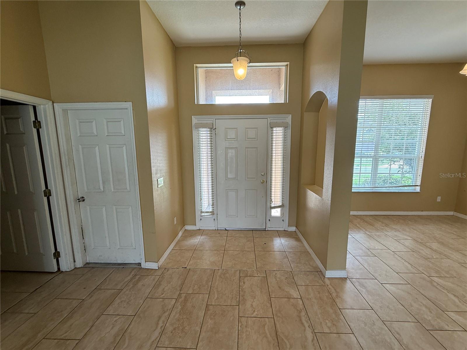 7101 White Trillium Cir Property Photo 2