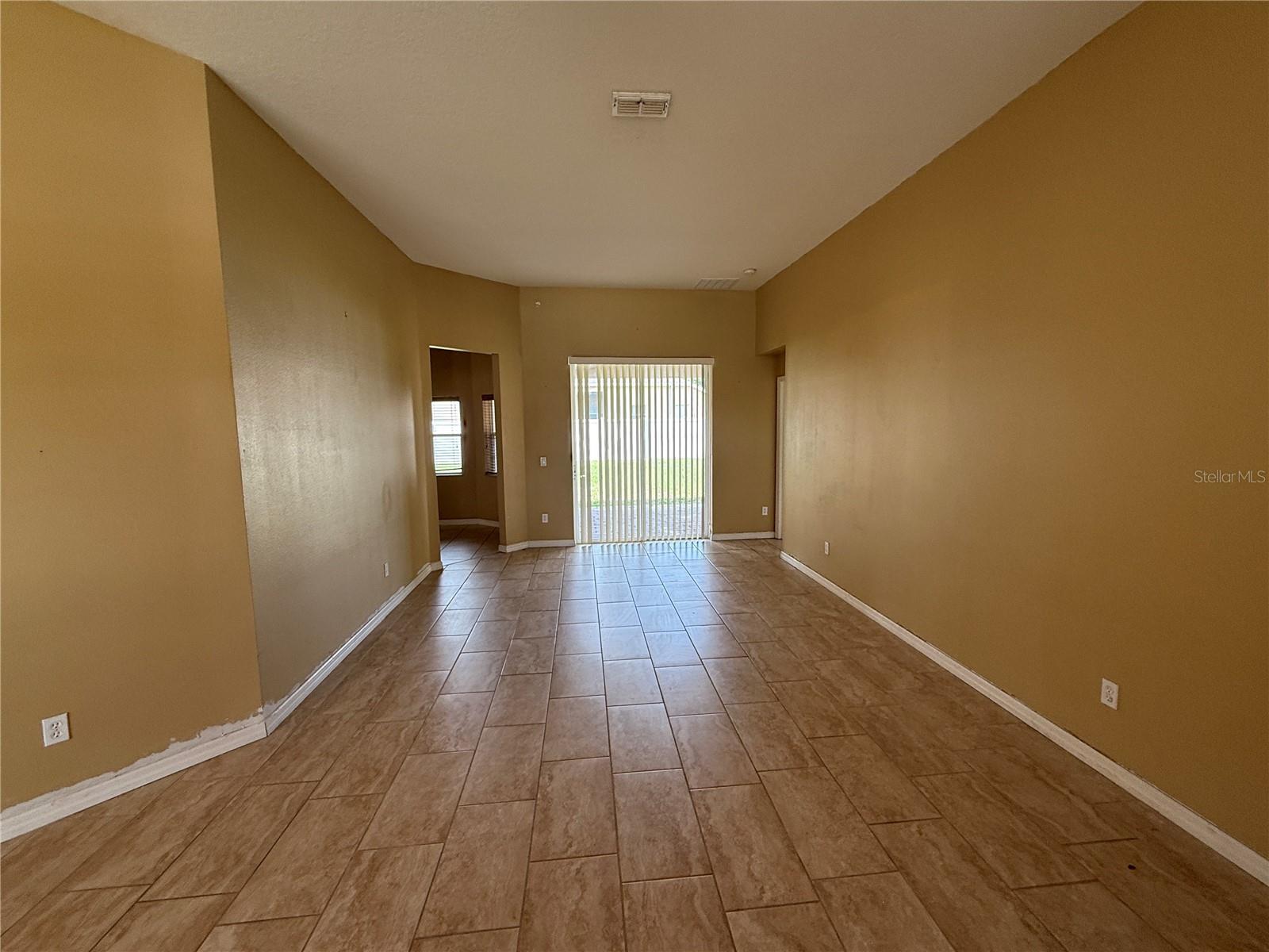 7101 White Trillium Cir Property Photo 3