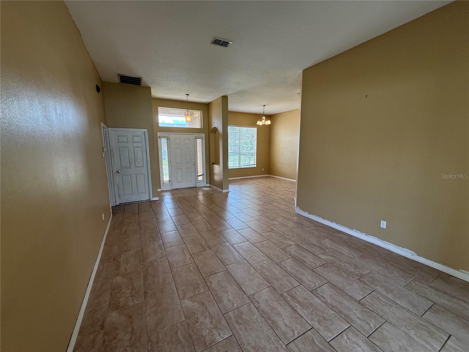 7101 White Trillium Cir Property Photo 4