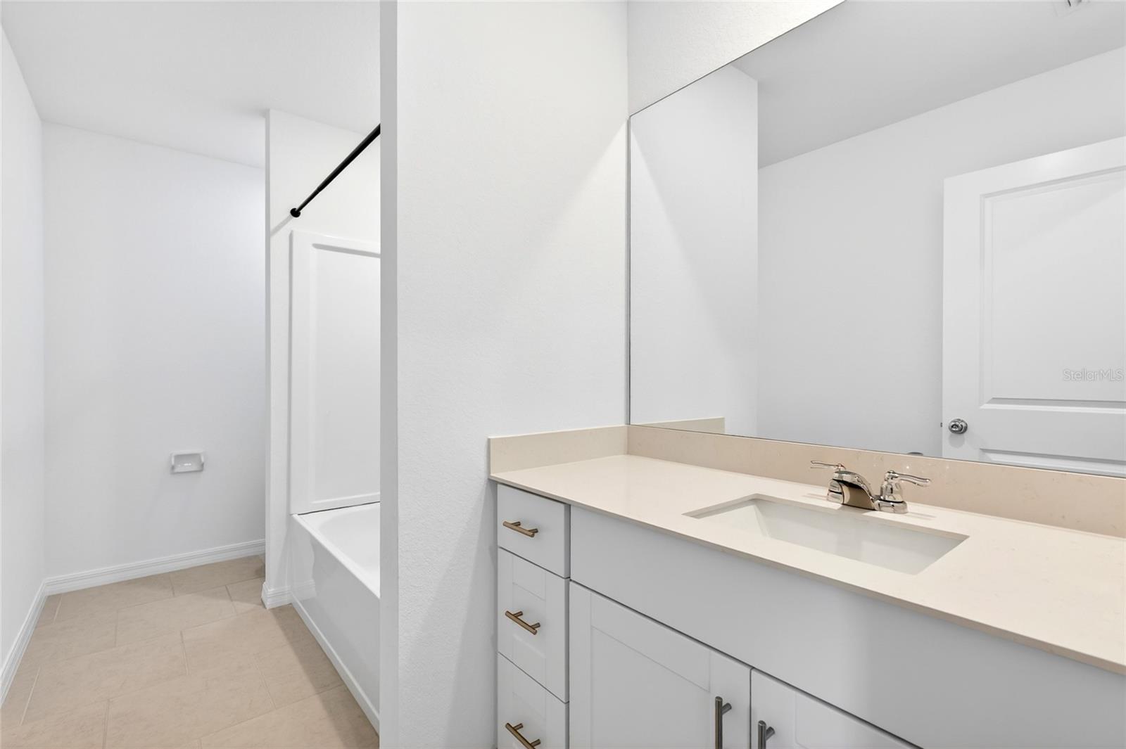 3809 Ambersweet Xing Property Photo 19