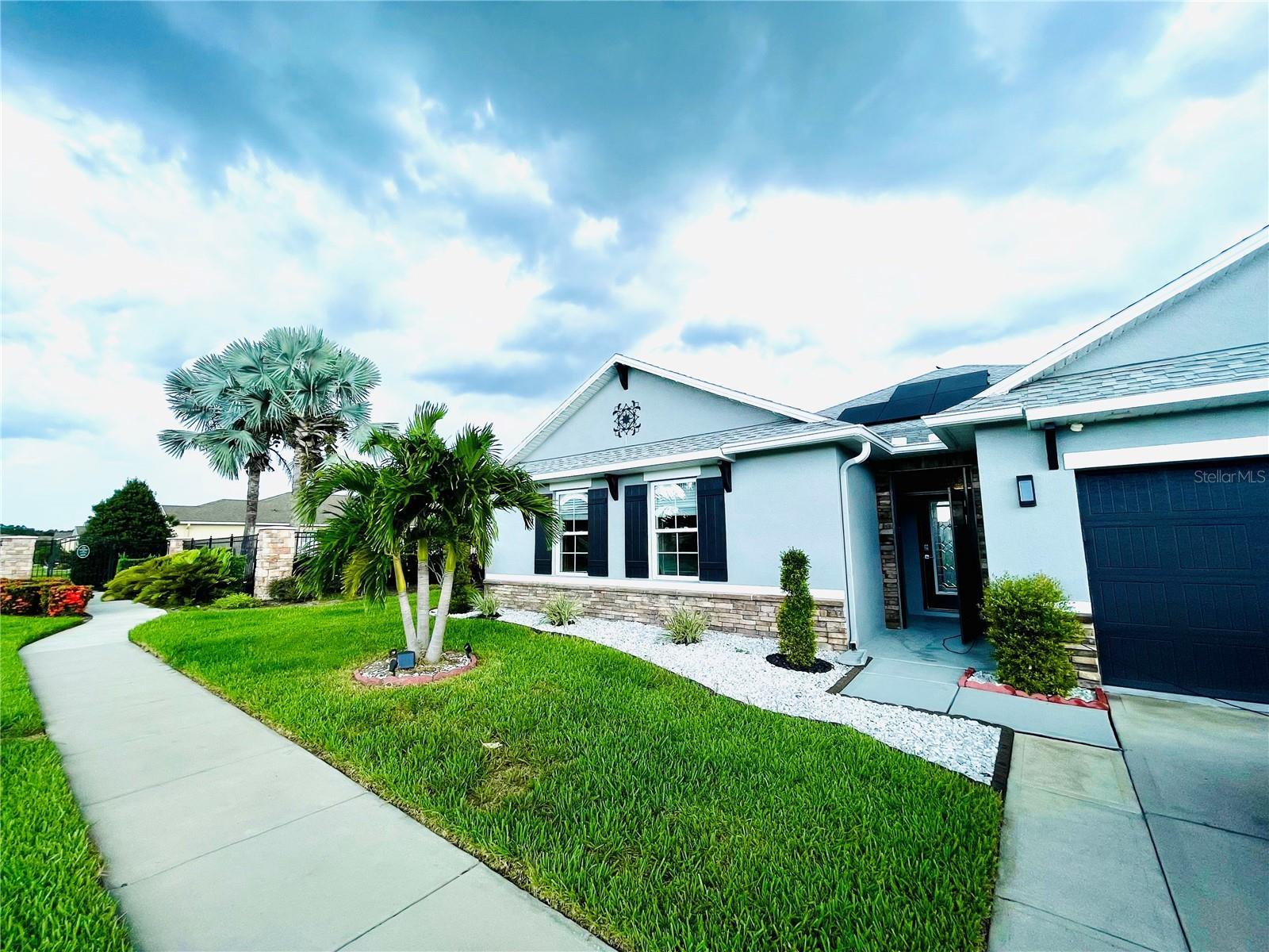 5787 Marsh Landing Dr Property Photo 2