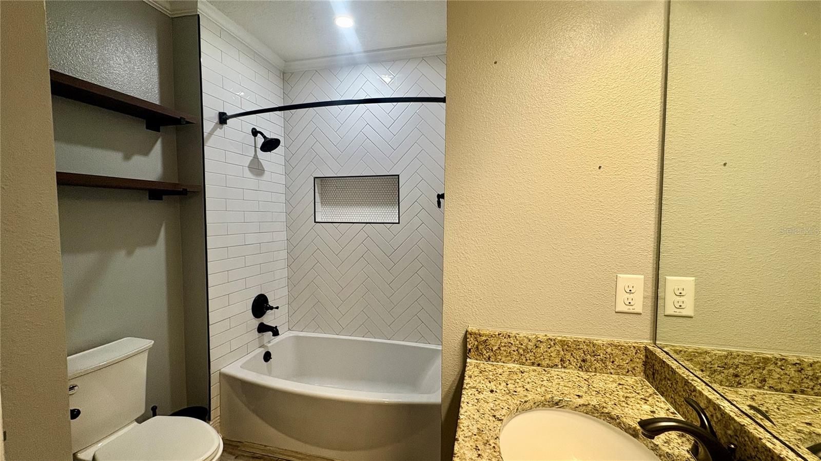 5787 Marsh Landing Dr Property Photo 20