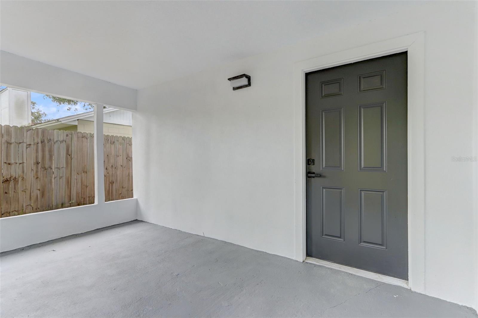7711 Lakeside Woods Dr Property Photo 39