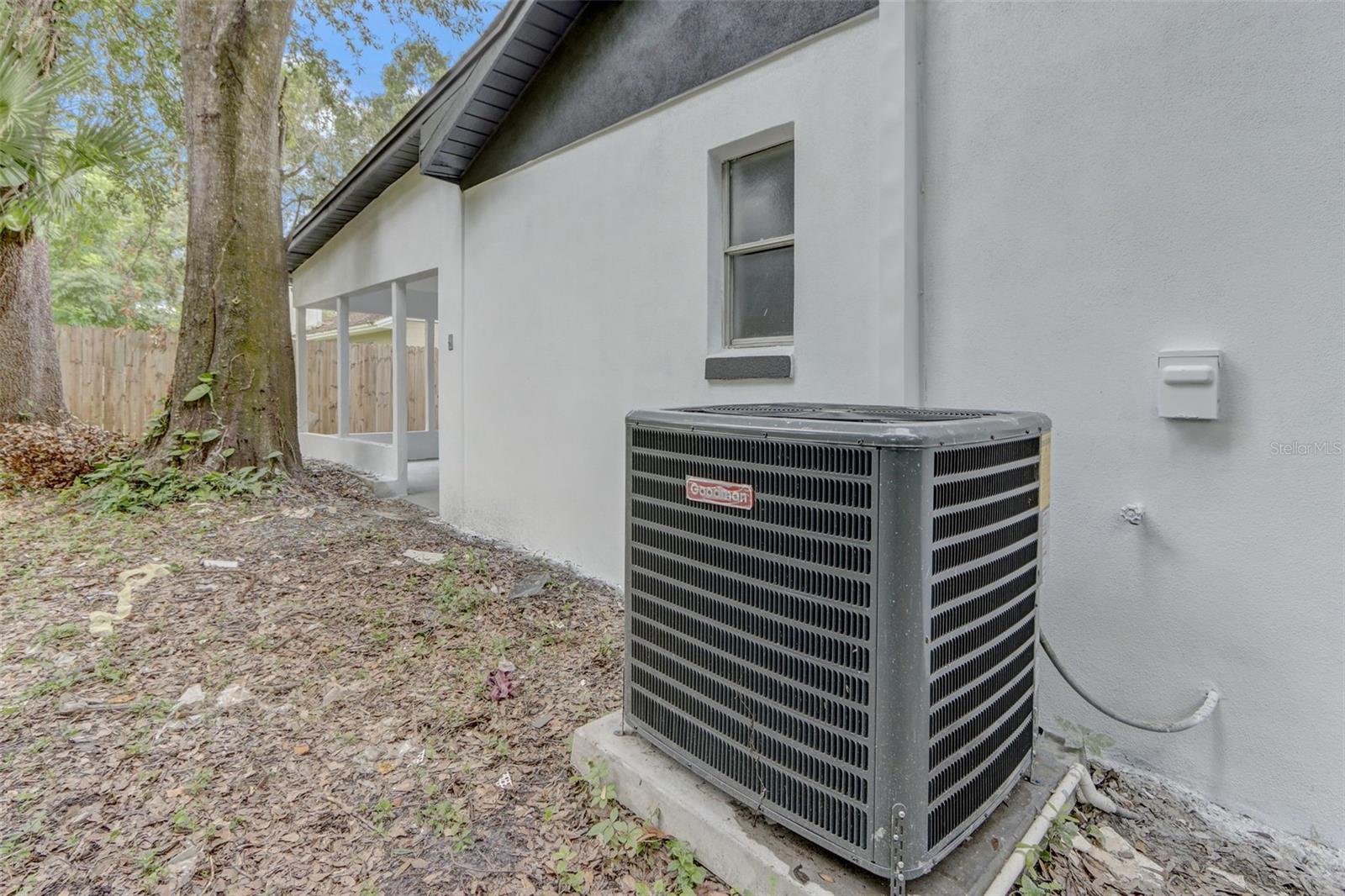 7711 Lakeside Woods Dr Property Photo 46