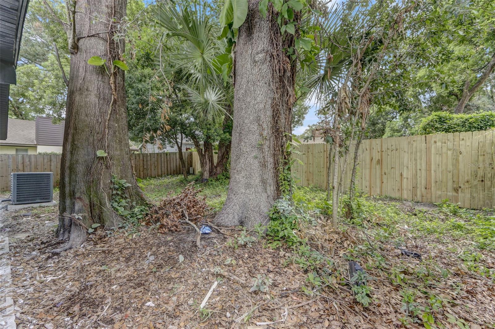 7711 Lakeside Woods Dr Property Photo 47