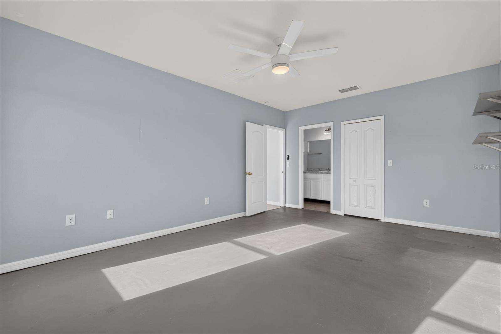 573 Lucerne Blvd Property Photo 34