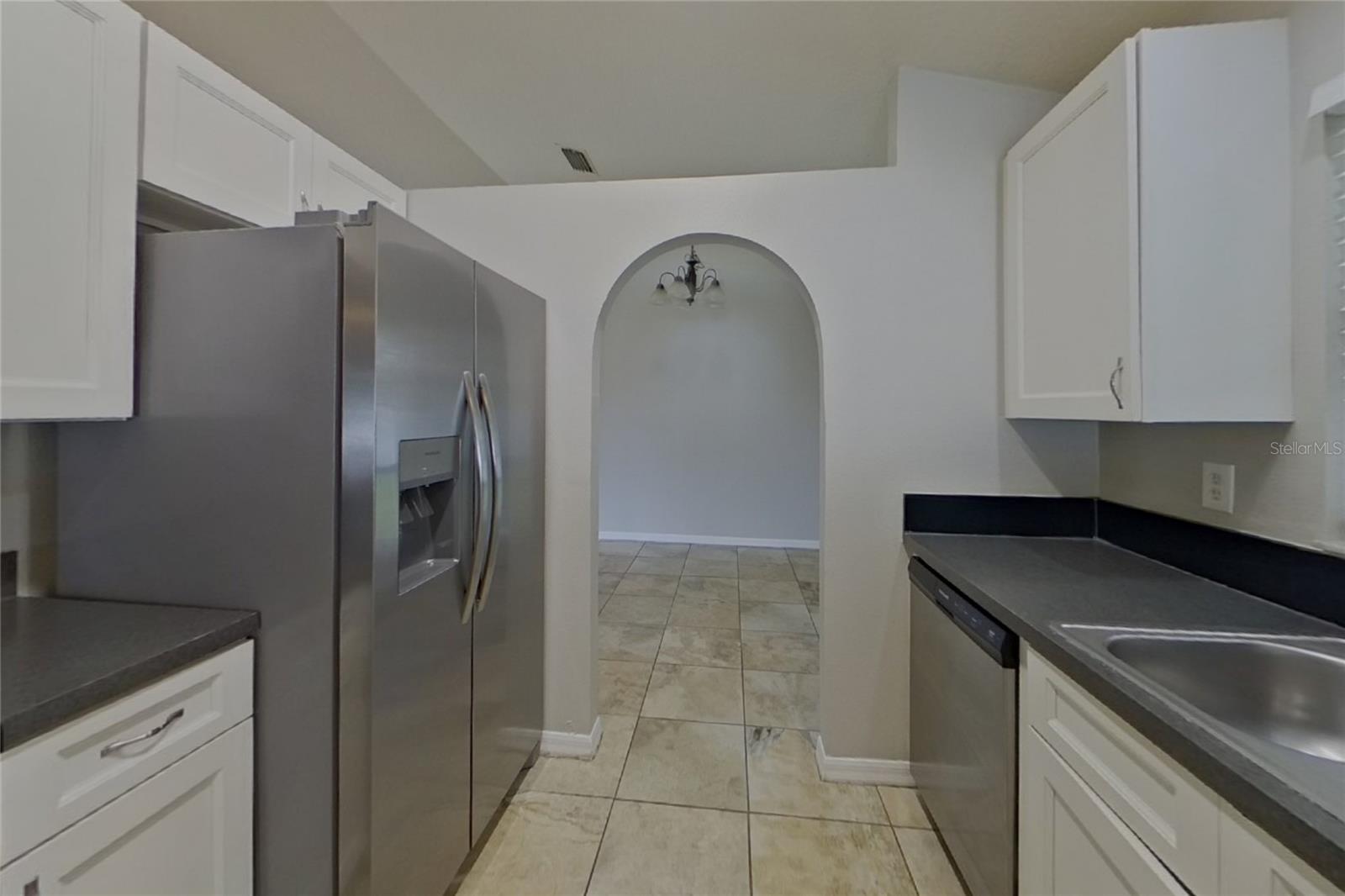 O6432485 Property Photo 8