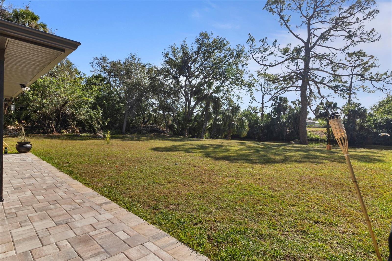 20495 Albury Dr Property Photo 8