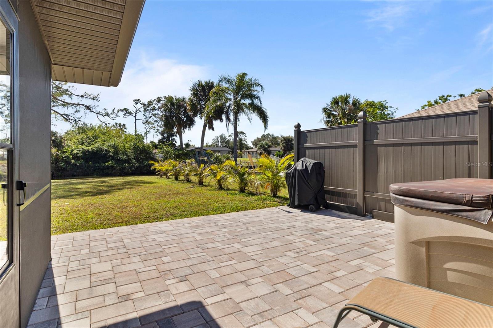 20495 Albury Dr Property Photo 10