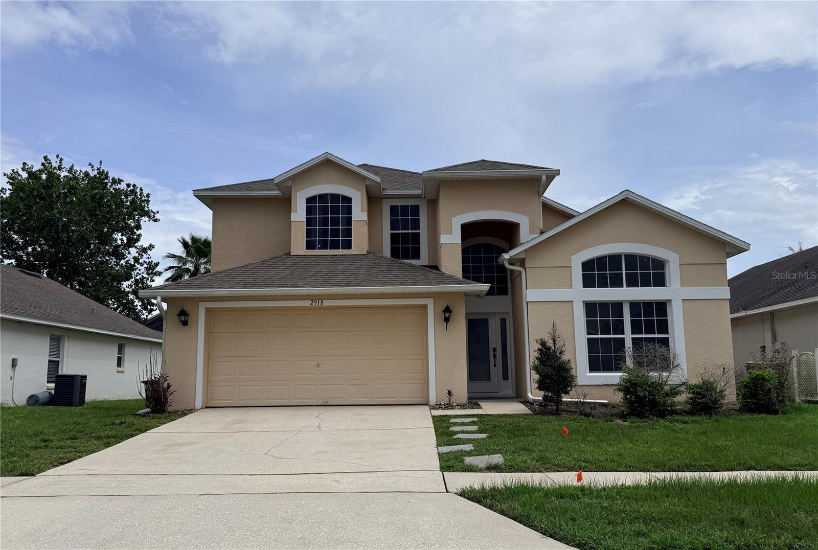 2918 Blooming Alamanda Loop Property Photo 1