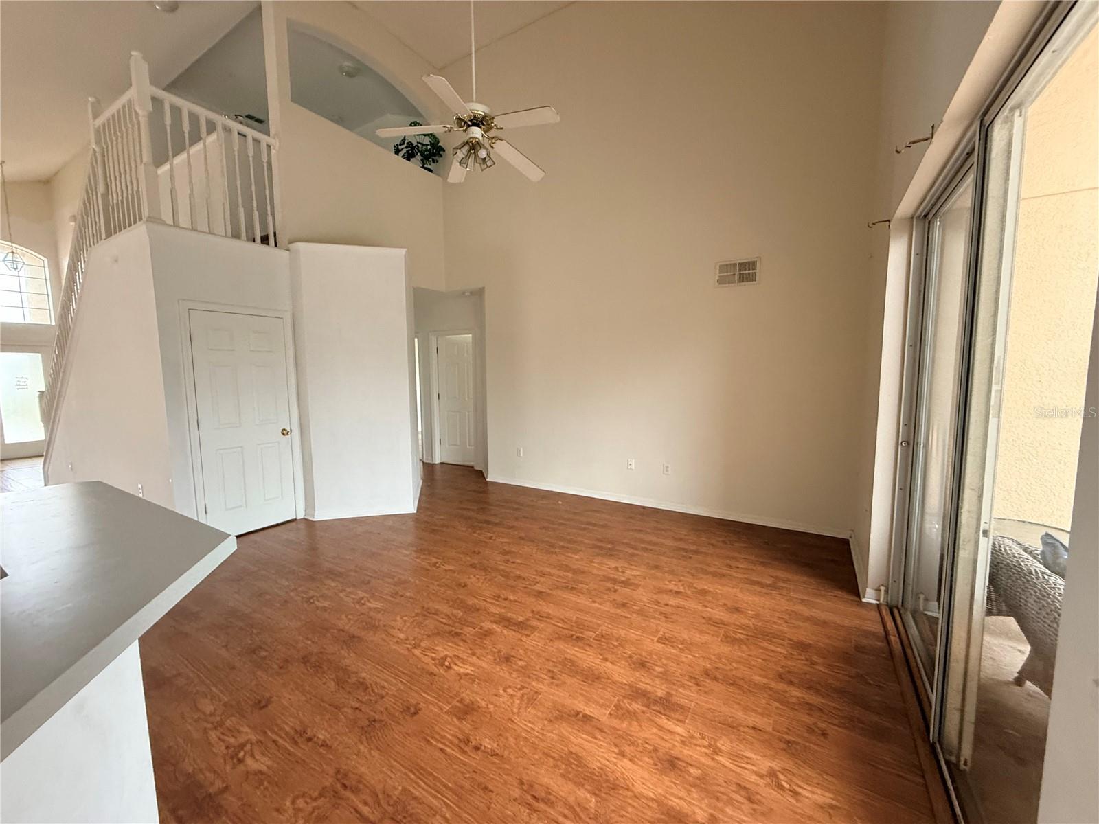 2918 Blooming Alamanda Loop Property Photo 14