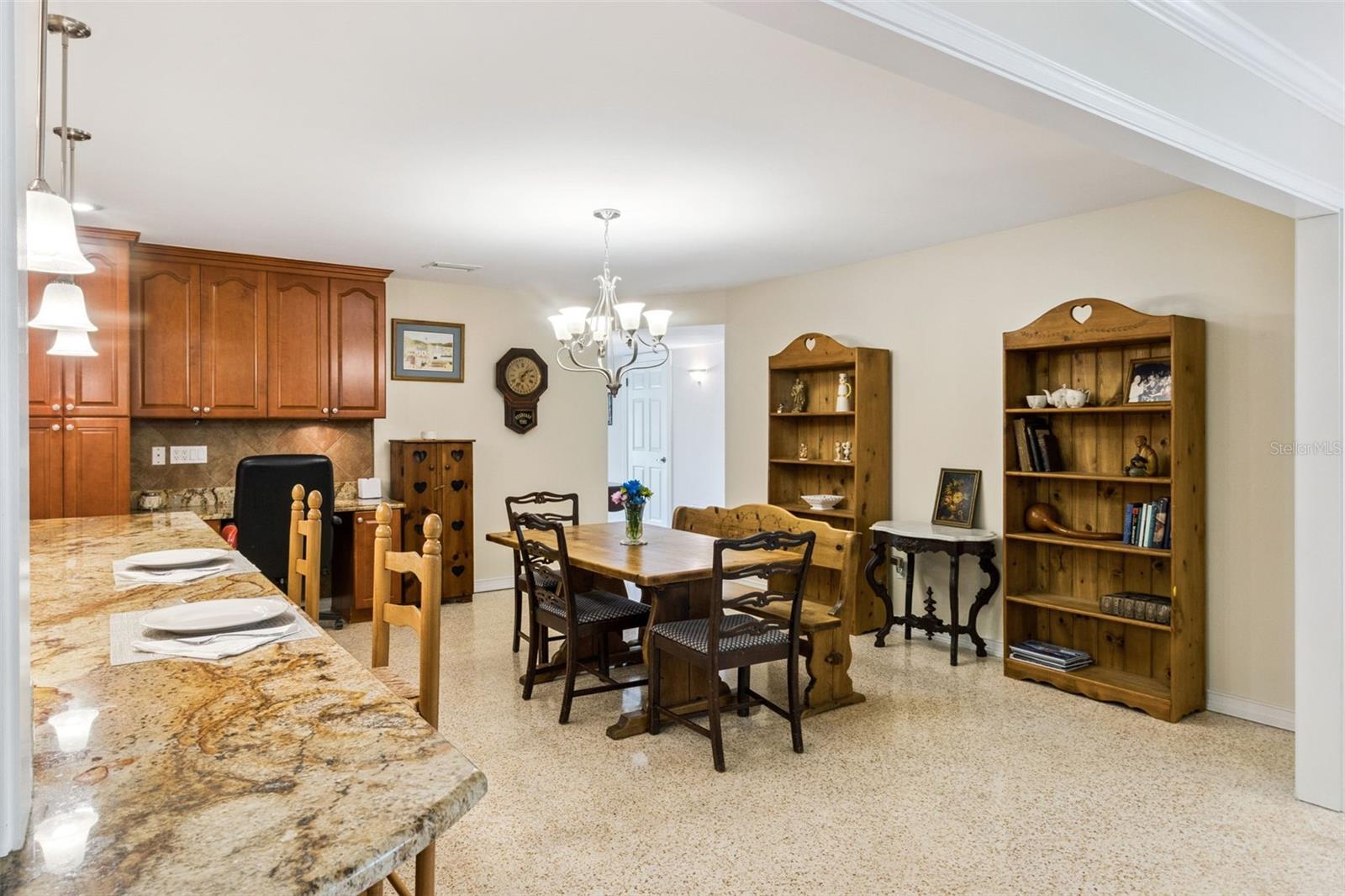 101 Ronele Dr Property Photo 14