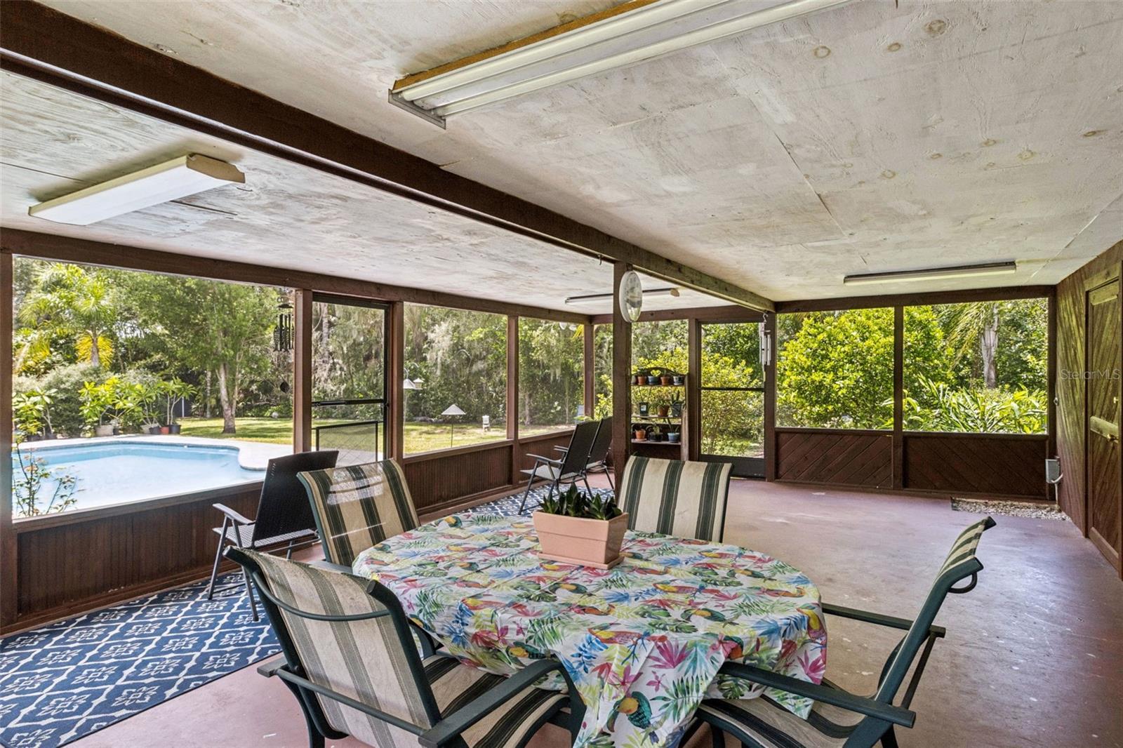 101 Ronele Dr Property Photo 43