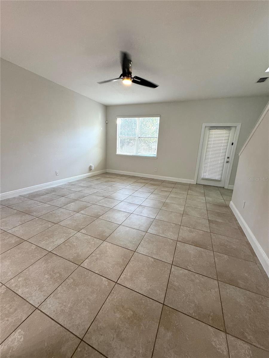 12784 Garridan Ave Property Photo 2