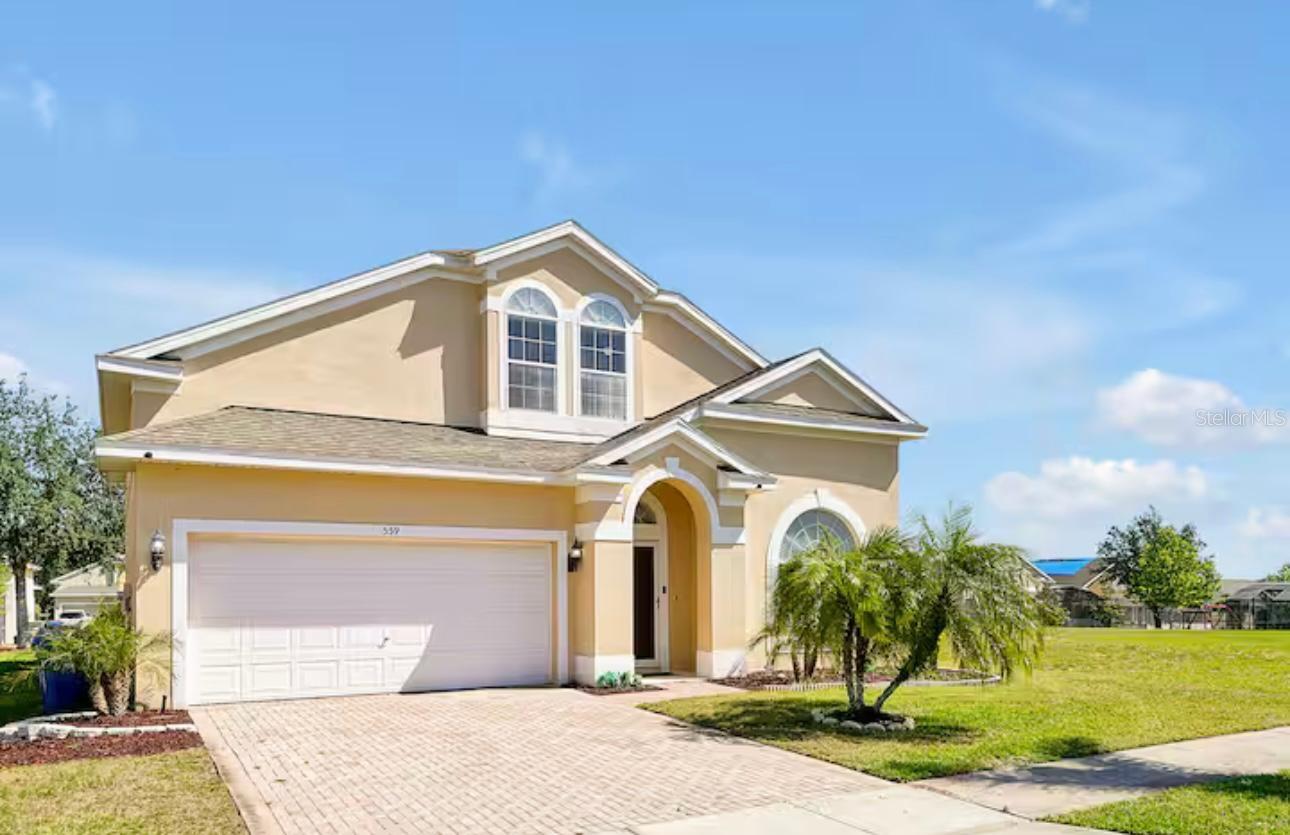 559 CADIZ LOOP Property Photo 1
