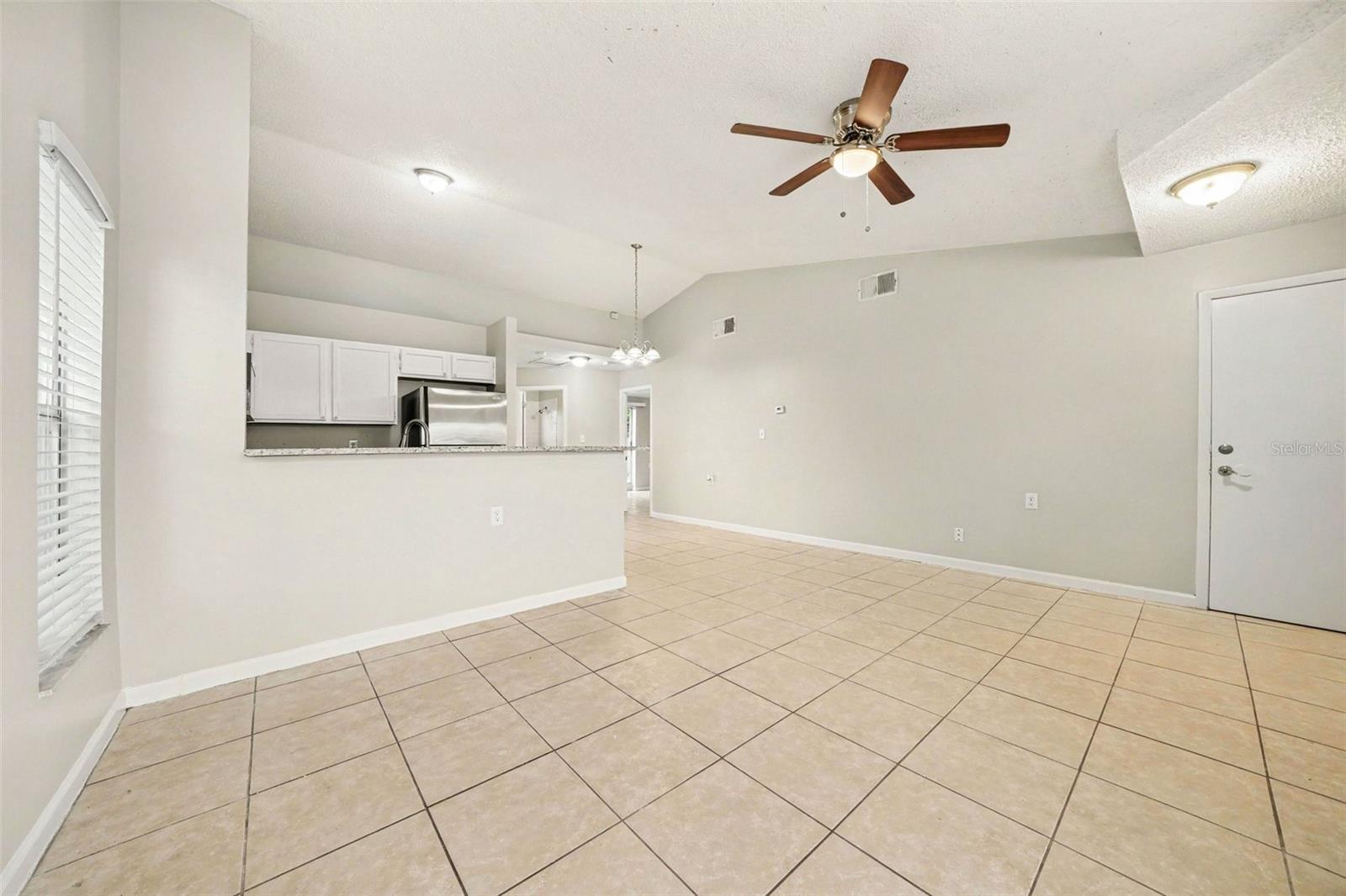 1034 Clovercrest Rd Property Photo 4