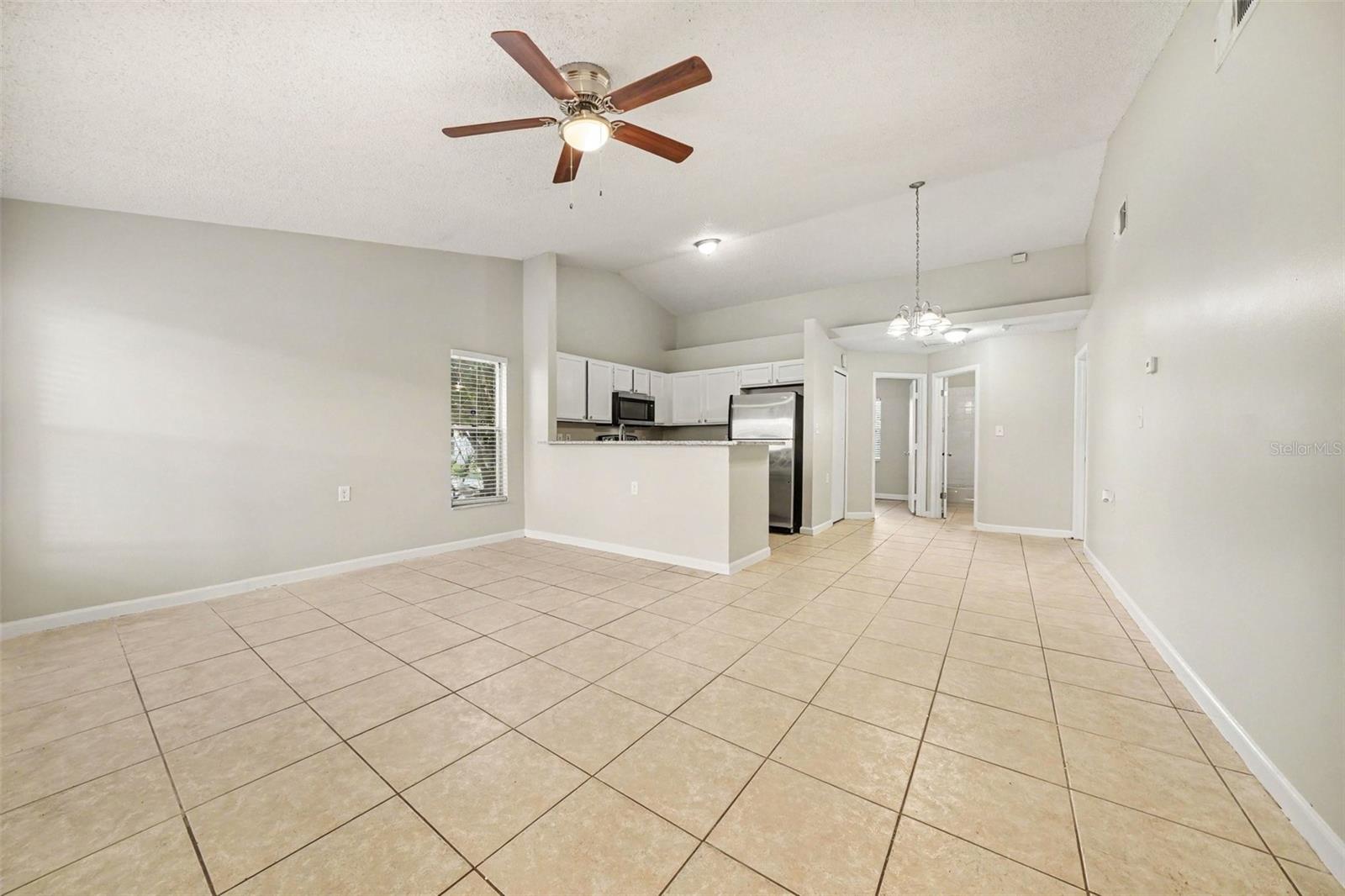 1034 Clovercrest Rd Property Photo 6