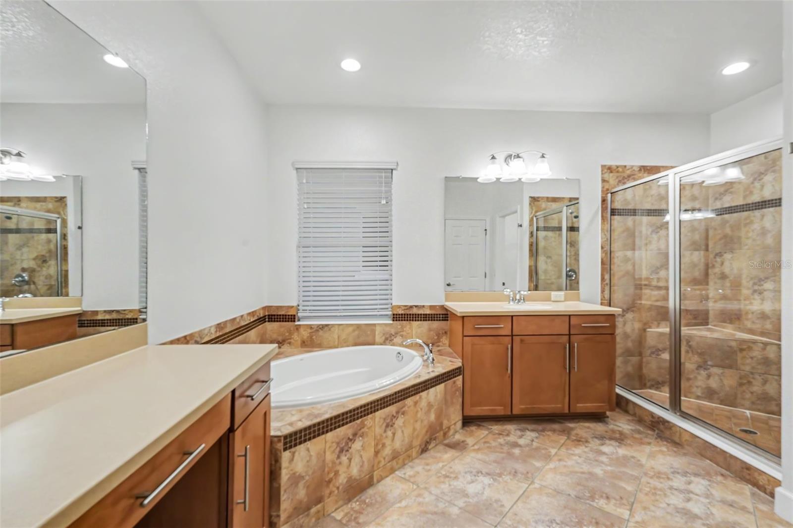 11188 Grand Winthrop Ave Property Photo 12