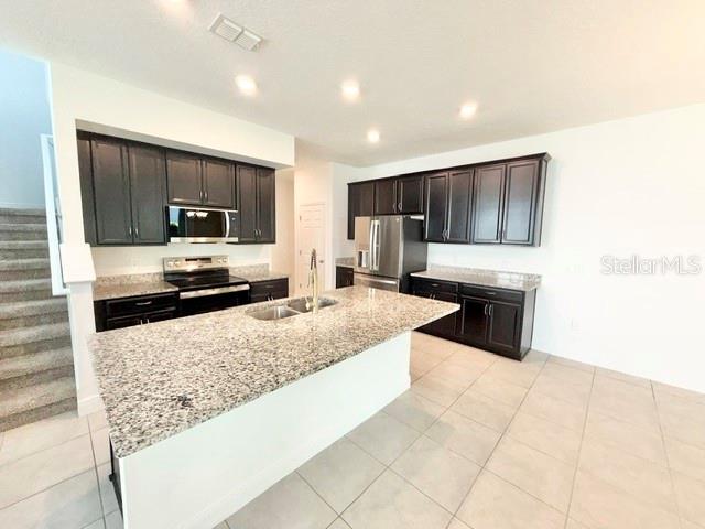 2337 Shadowland Loop Property Photo 6