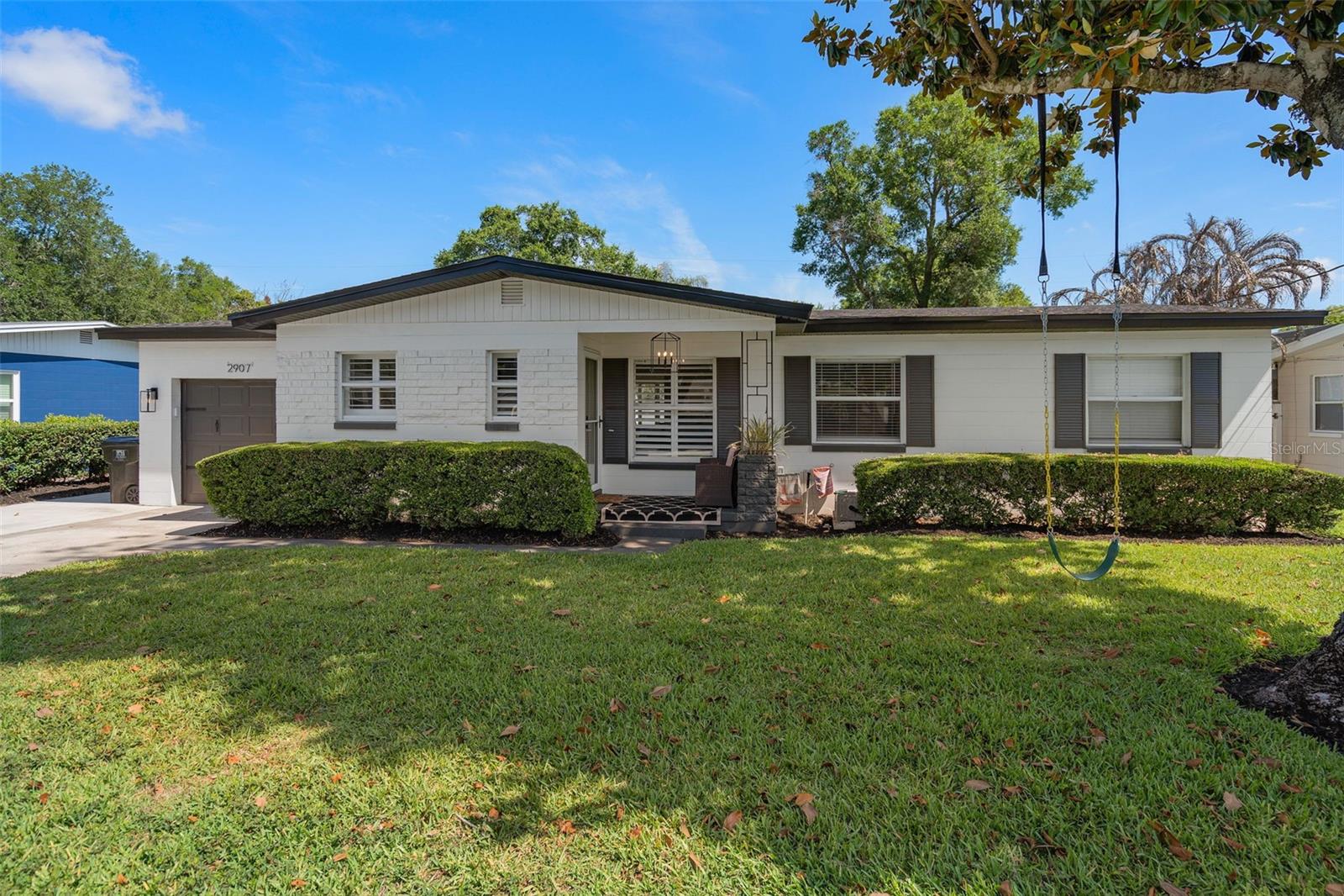 2907 Vine St Property Photo 1