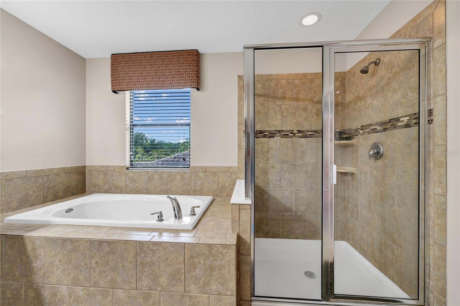 10037 Leyburn Ct Property Photo 34