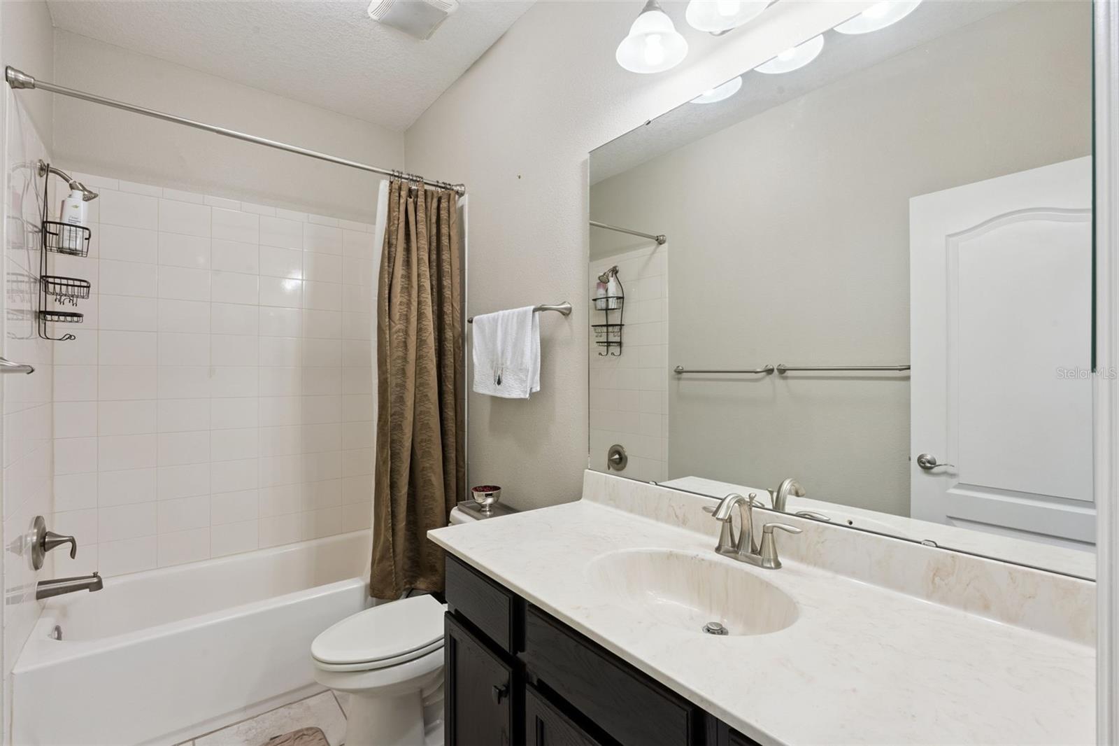 1425 Resolute St Property Photo 25