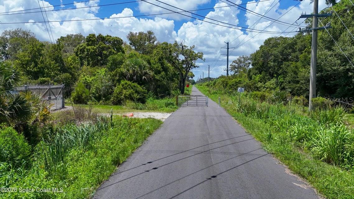 State Road 46 Property Photo 13