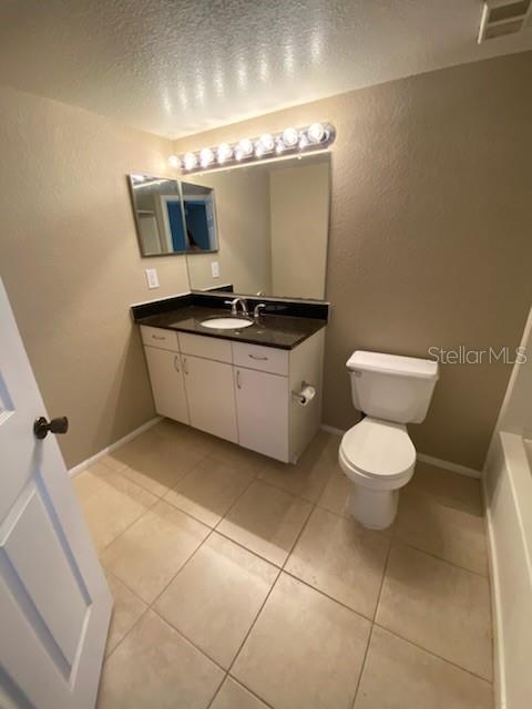 5028 Park Central Dr #2128 Property Photo 12