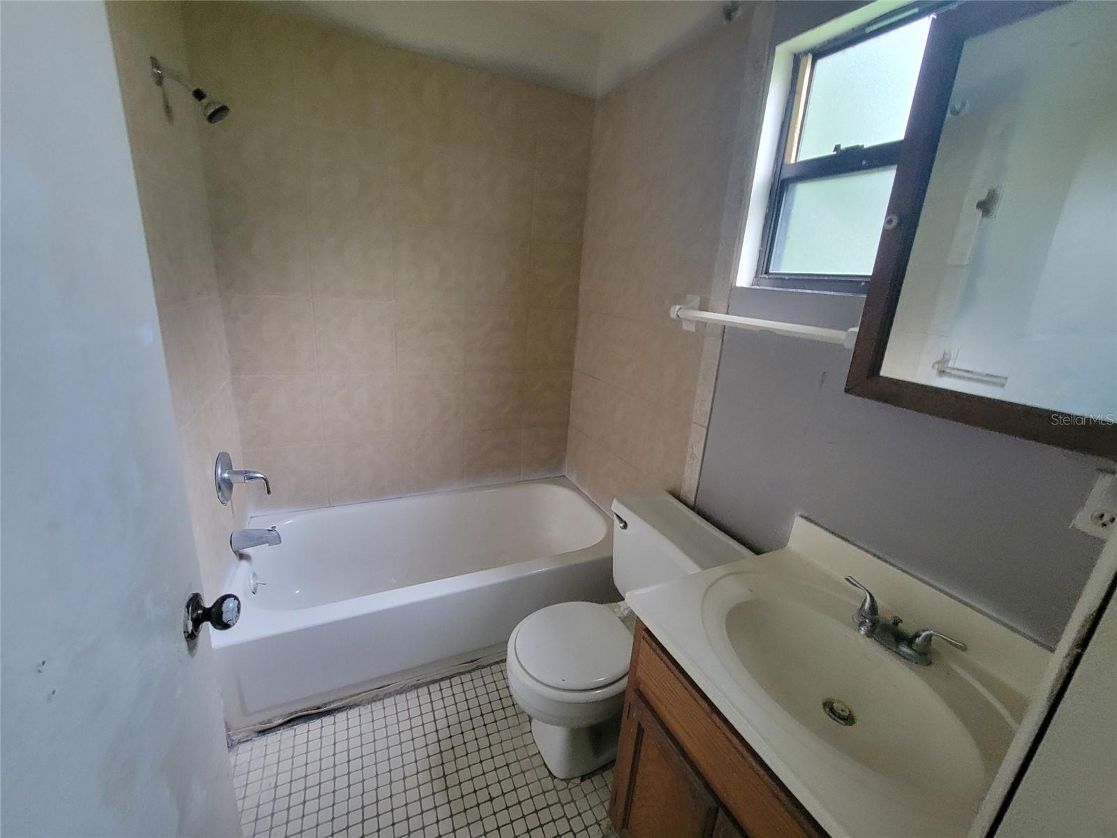 1290 Henson Lane #1 Property Photo 11