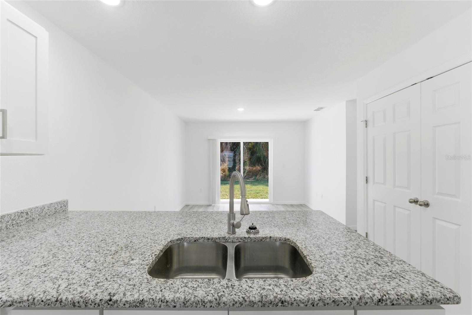 302 Avenue P Nw Property Photo 6