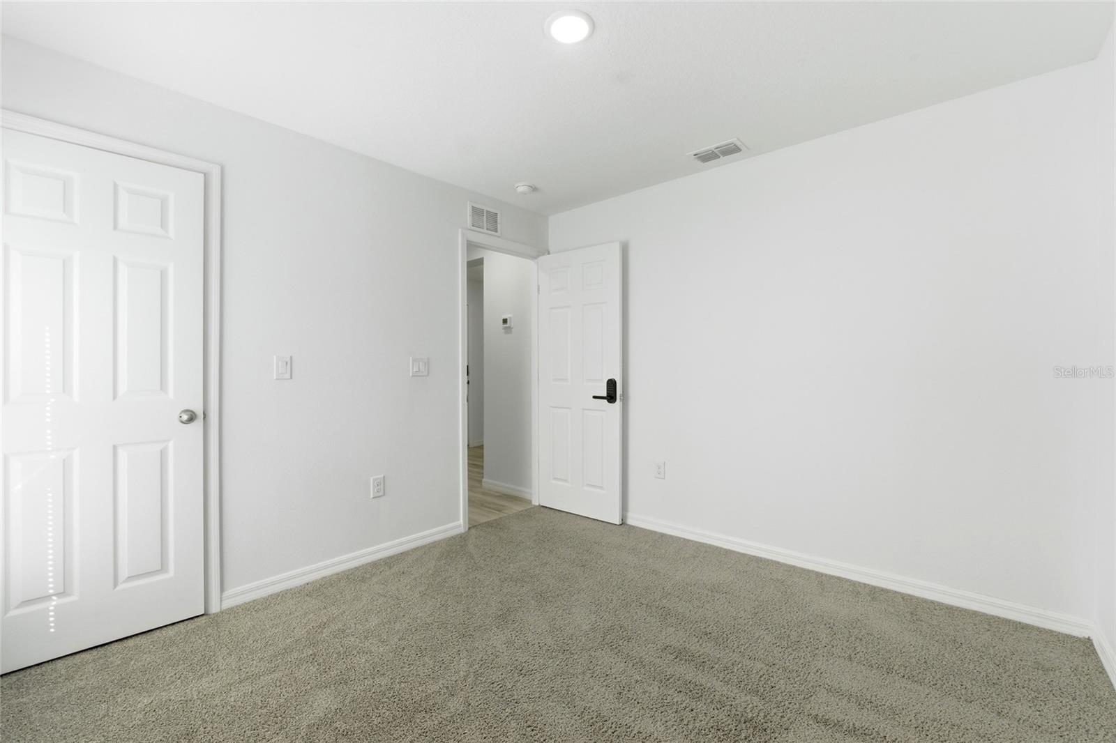 302 Avenue P Nw Property Photo 9