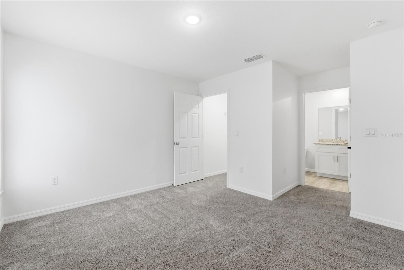 302 Avenue P Nw Property Photo 12