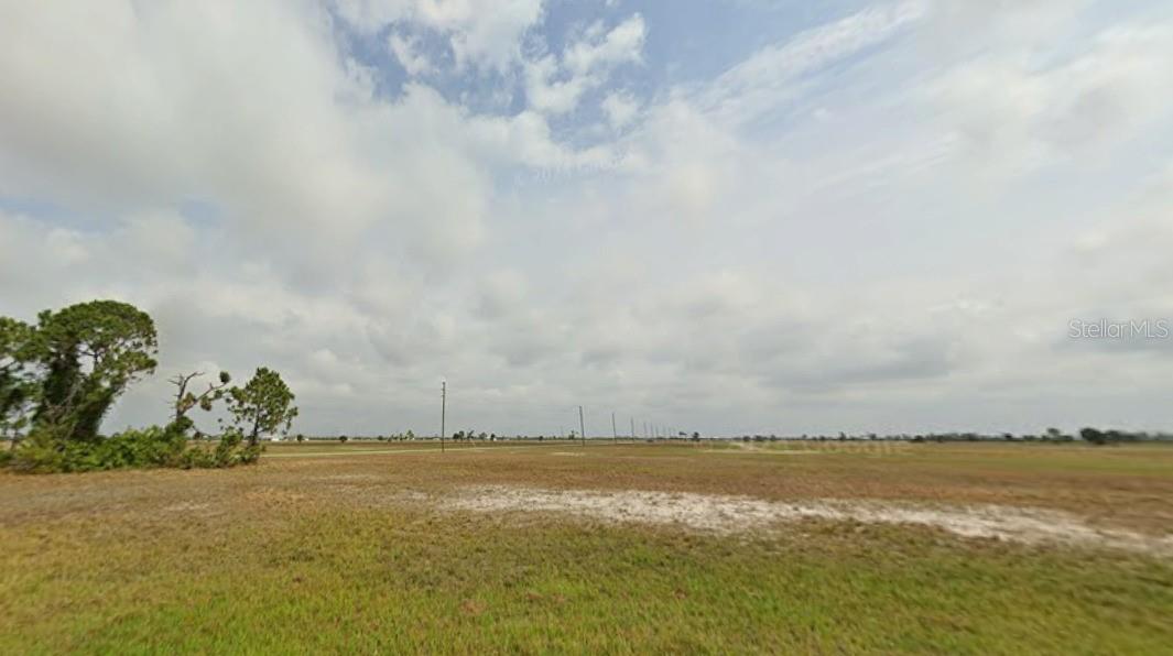 19 MACAW DR Property Photo 1