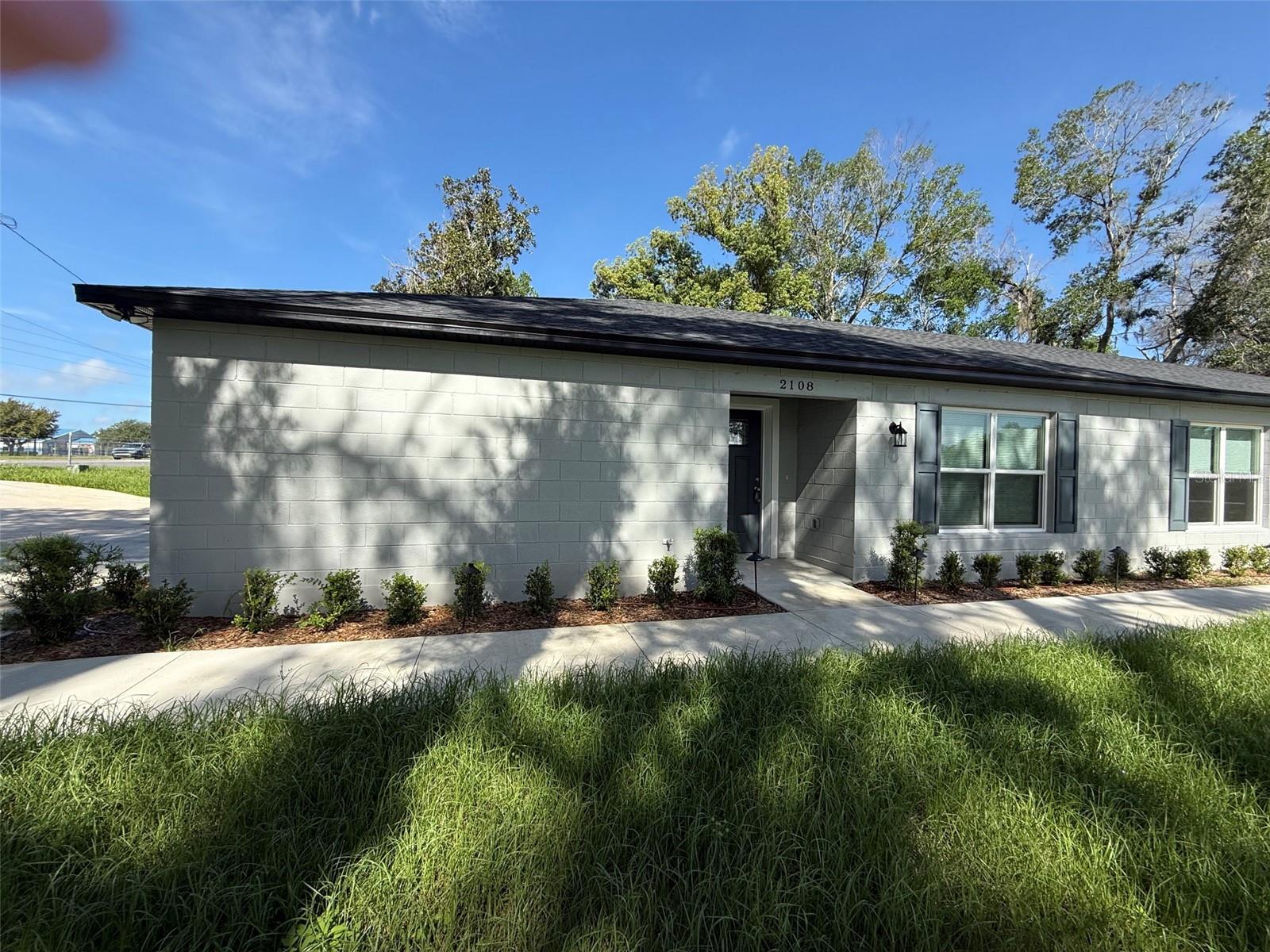 2108 South St Property Photo 1