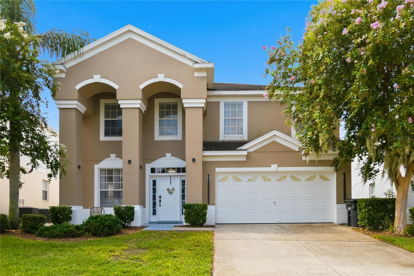 8006 KING PALM CIR