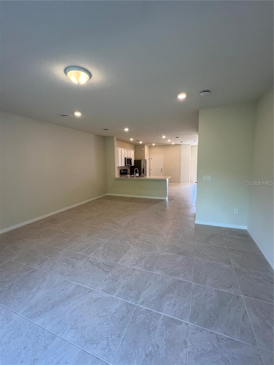 4793 Sparkling Shell Ave Property Photo 6