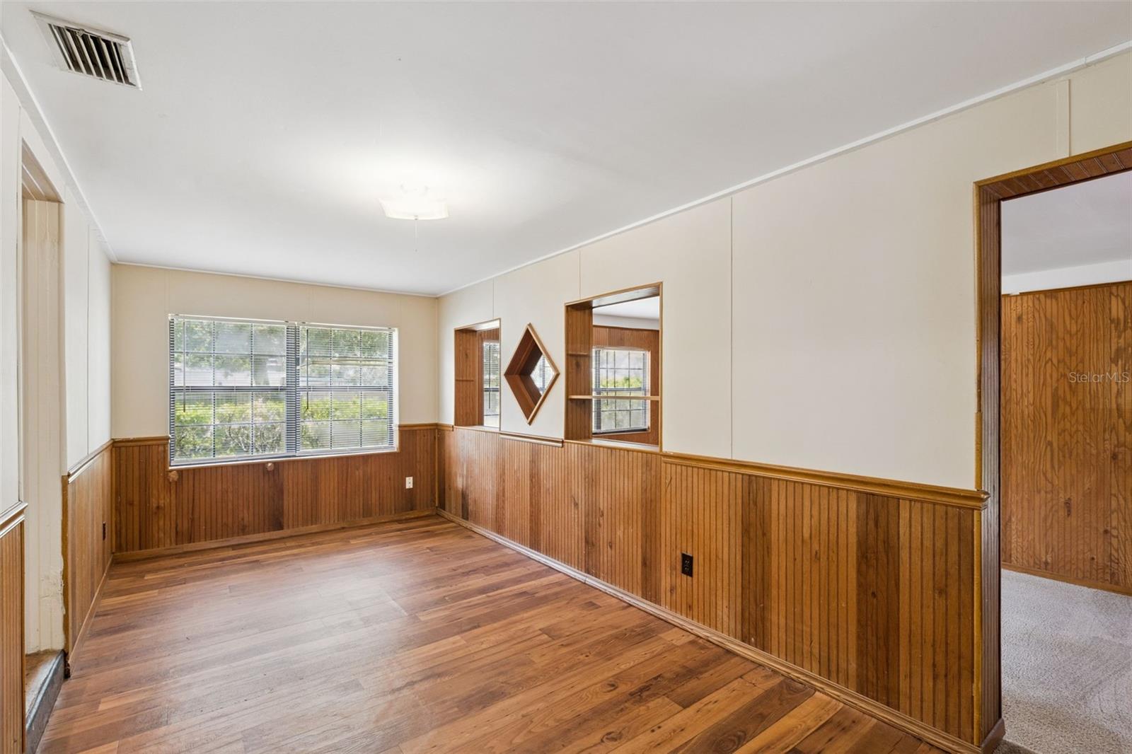 2028 Albert Lee Pkwy Property Photo 7