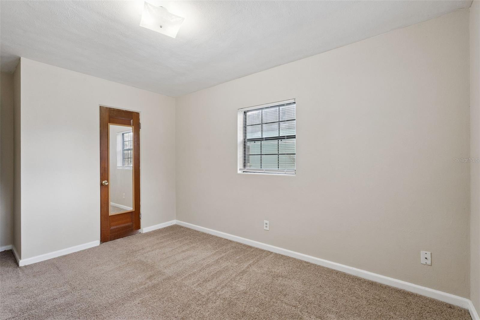 2028 Albert Lee Pkwy Property Photo 13