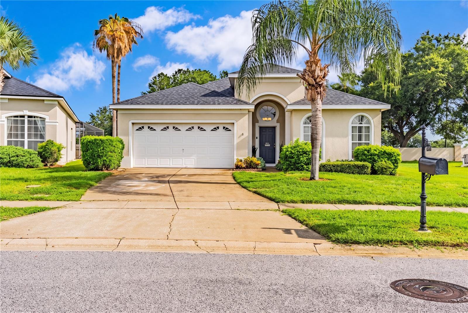 8066 KING PALM CIR Property Photo 1